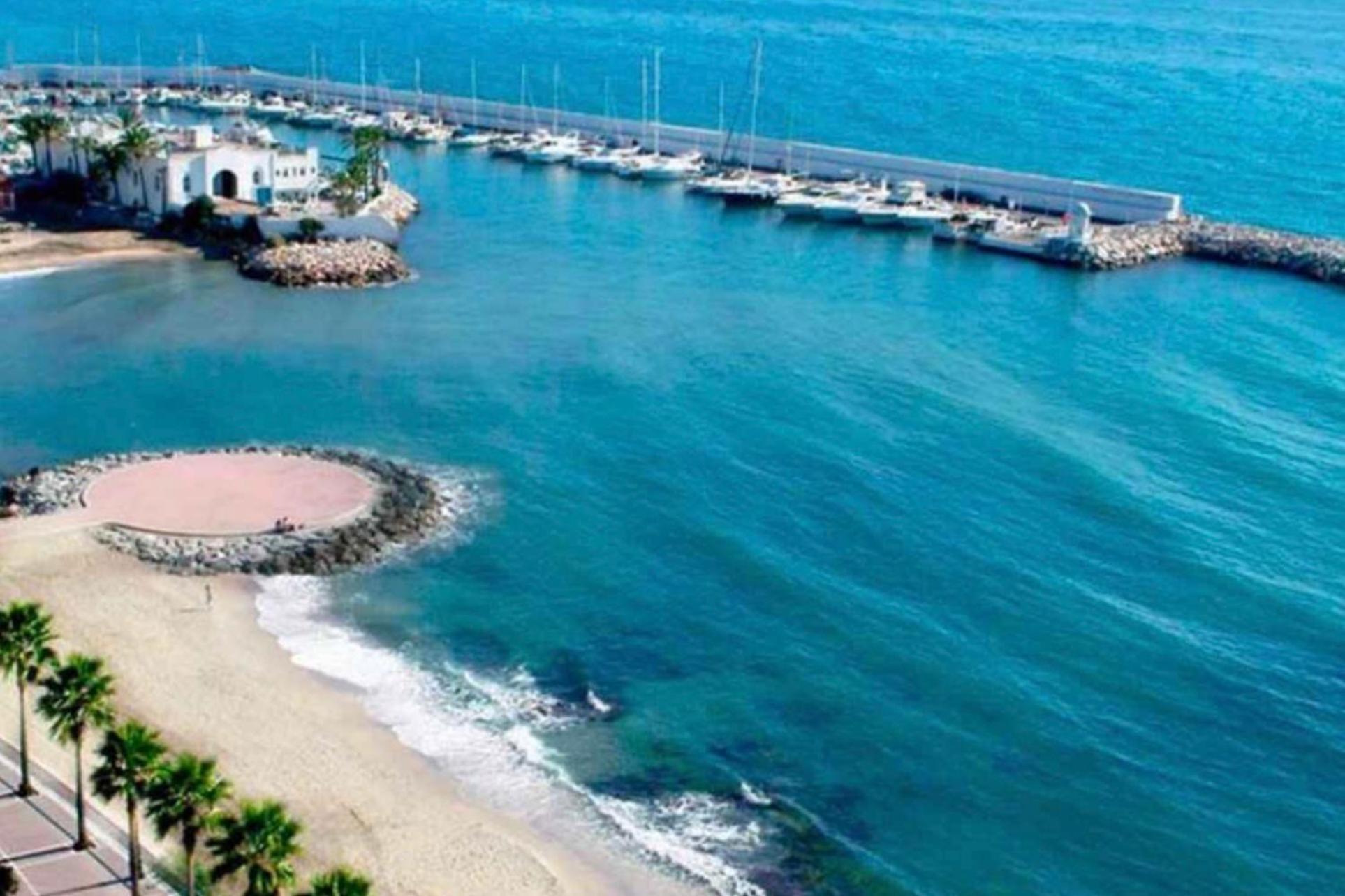 Beachfront - Beachside With Stunning Sea Views Apartament Marbella